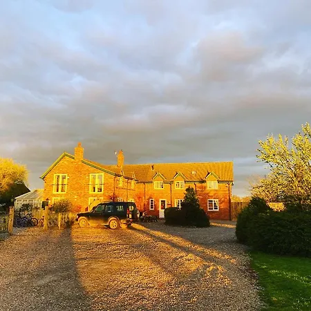 Retreat With Private Hot Tub Lincoln