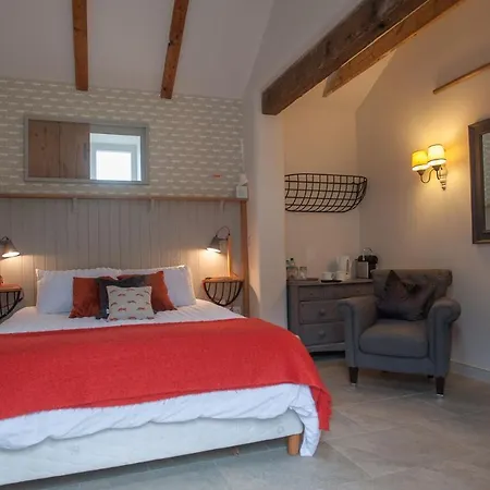 B&B Bridleway