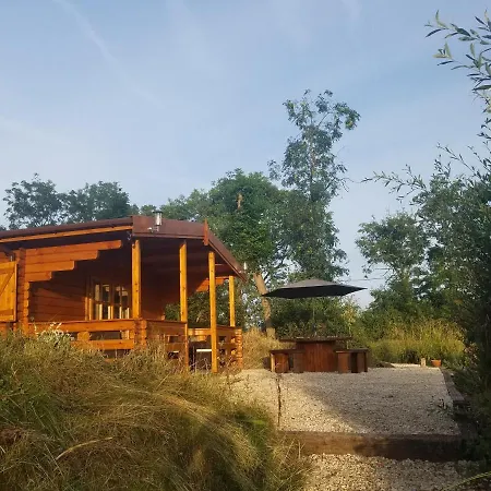 West Pool Chalet Lincoln