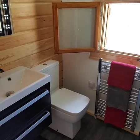 Chalet West Pool Lincoln