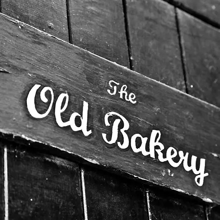 The Old Bakery Restaurant With Lincoln