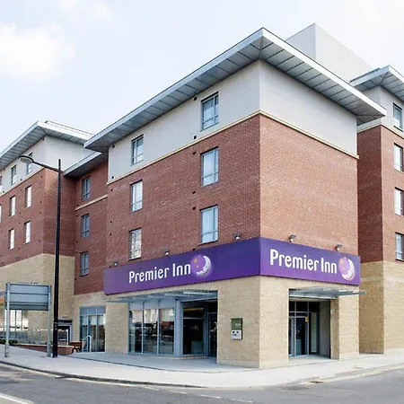 Premier 3* Lincoln