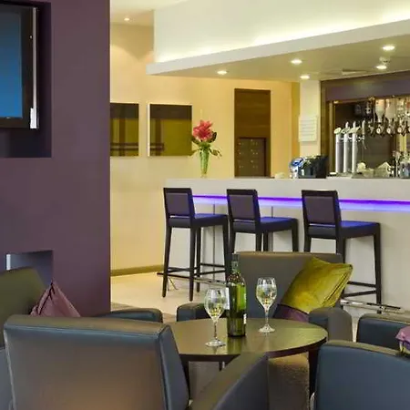 By Ihg Hotel Lincoln