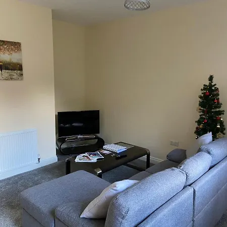 1 Bedroom Close To The Bailgate *