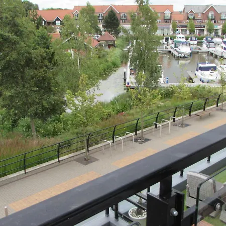 Holiday home Marina View Holiday Let, Burton Waters,