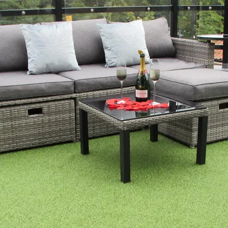 Marina View Holiday Let, Burton Waters, Holiday home *