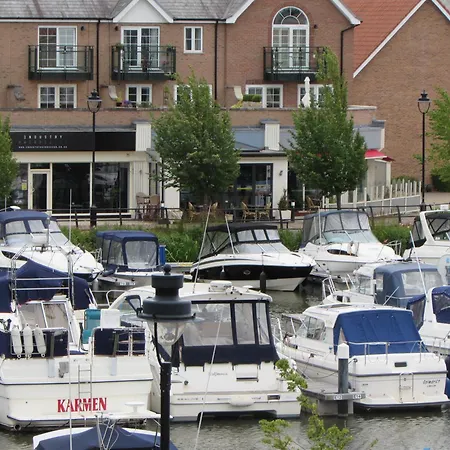 Marina View Holiday Let, Burton Waters, Lincoln