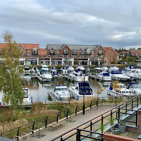 Marina View Holiday Let, Burton Waters, Holiday home Lincoln
