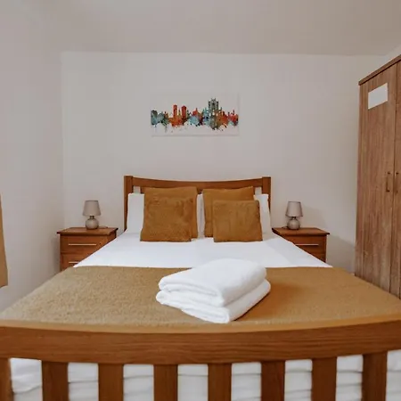 Newport Arch Apartment *