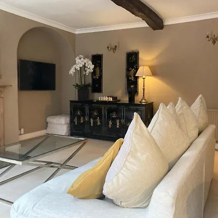 No.25 Steep Hill - Award Winning Street, Cathedral Quarter, - Free Parking Lincoln