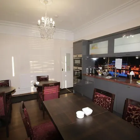Guest house Tennyson Lincoln