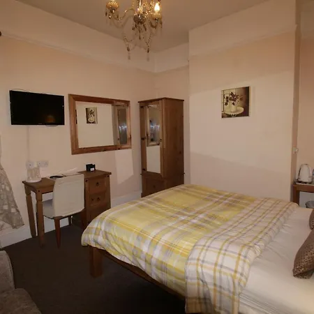 Tennyson 4* Lincoln