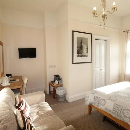 Tennyson 4*