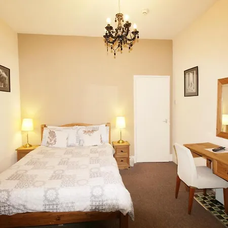 Tennyson Guest house Lincoln