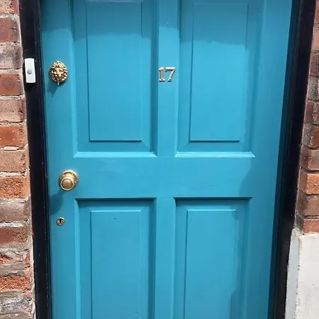 Cathedral Quarter House With Free Secure Driveway Parking For 2 Cars * Lincoln