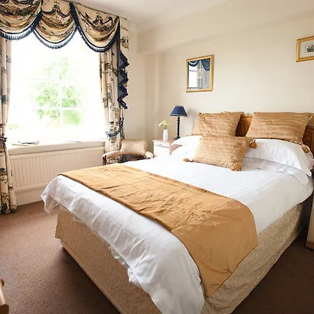 Hotel Hall