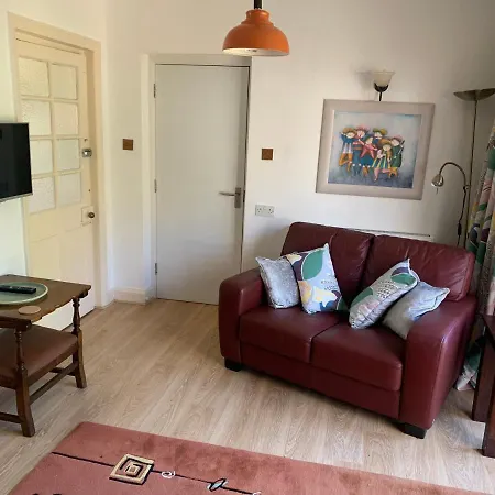 Top Studio Lincoln