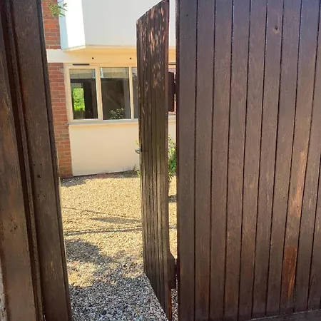 Top Studio Apartment Lincoln