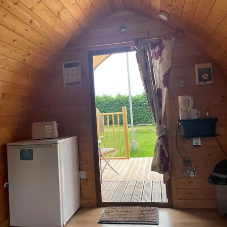 Riverview Holiday Park Rustic Pods Lincoln