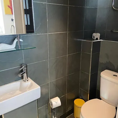 Holiday home Detached One Bedroom House Near To Castle And Cathedral *