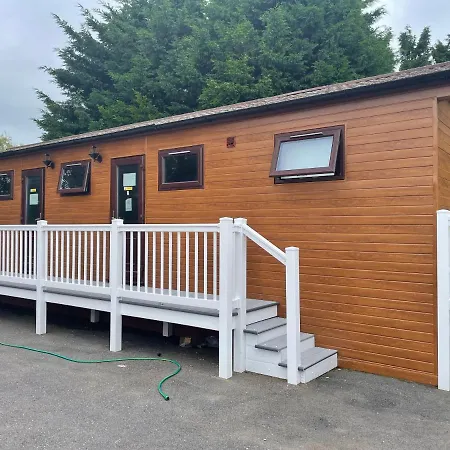 Luxury tent Riverview Holiday Park Rustic Pods