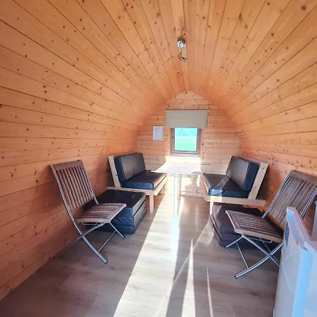 Riverview Holiday Park Rustic Pods * Lincoln