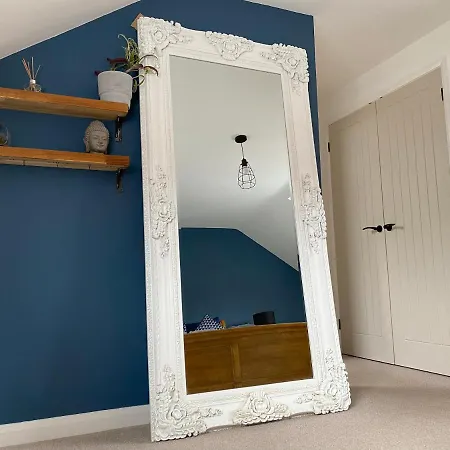 Hygge Homes - Modern 1 Bed House *