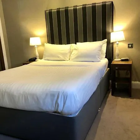 Castle & Hotel 3*