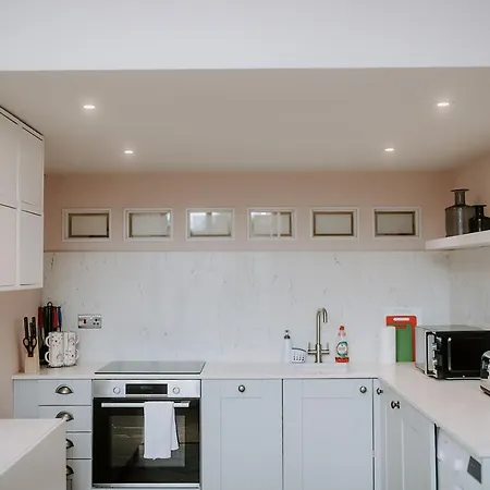 The Old Choir School Apartment *