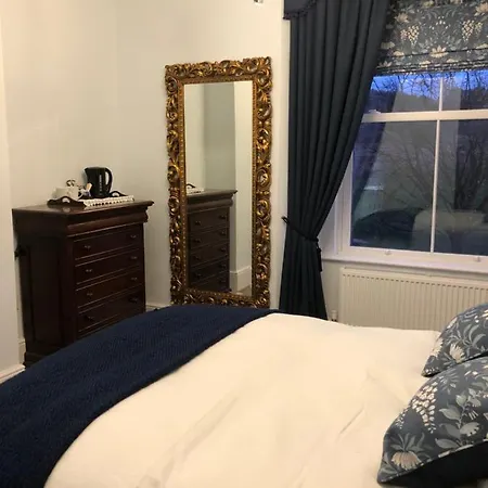 Guest house The Old Lincoln
