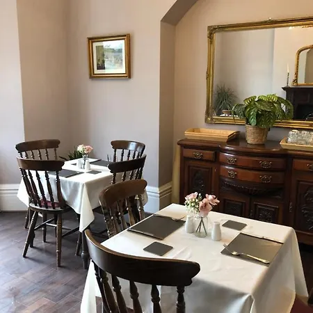 The Old Guest house Lincoln