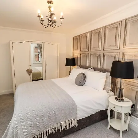 Castlegate House *