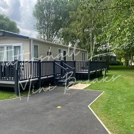 Holiday home Tattershall Lakes Mini Breaks - The Avenue *