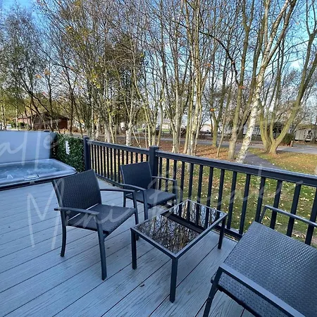 Tattershall Lakes Mini Breaks - The Avenue Holiday home Lincoln