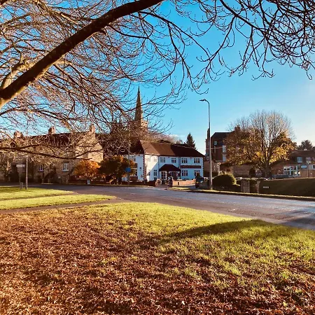 Cosy Four Miles From Centre Holiday home Lincoln