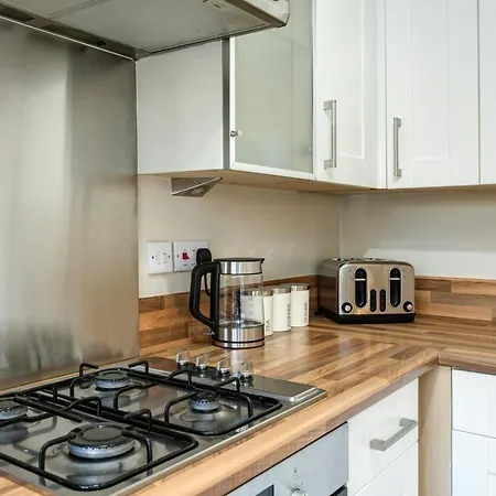 Comfortable 3 Bed Lincoln