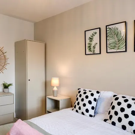 Apartment Comfortable 3 Bed Lincoln