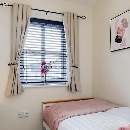 Comfortable 3 Bed Lincoln