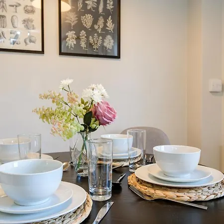 Comfortable 3 Bed Apartment