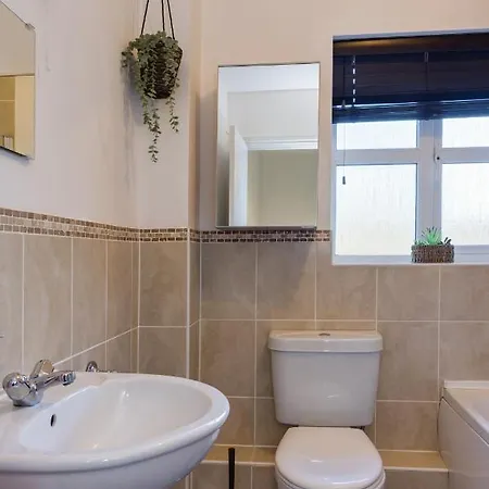 Comfortable 3 Bed Lincoln