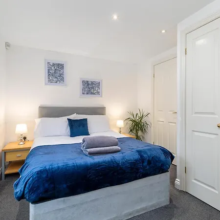 Centre Charming 2 Bed Lovely Apartment-snugstaff *