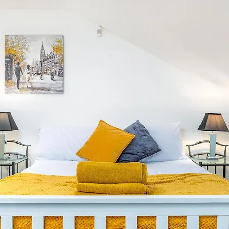 Centre Charming 2 Bed Lovely Apartment-snugstaff Apartment