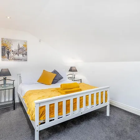 Centre Charming 2 Bed Lovely Apartment-snugstaff Apartment *