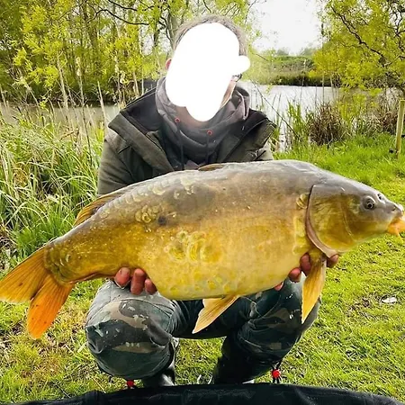 Fishing Family Caravan *