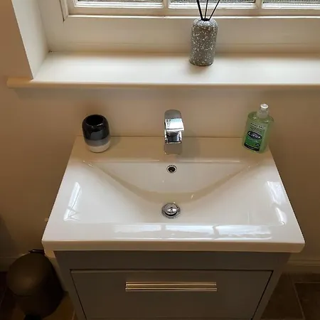 Apartment Cosy 1 Bed Next To The Hospital And Close To The Bailgate