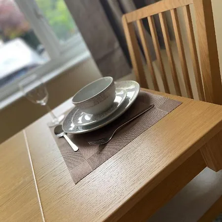 Cosy 1 Bed Next To The Hospital And Close To The Bailgate Apartment
