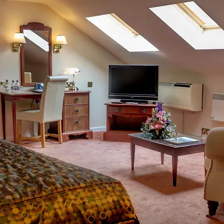 Western Bentley Hotel, Leisure Club & Hotel 4*