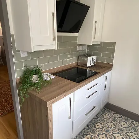 Дом отдыха Stylish Uphill Townhouse Линкольн