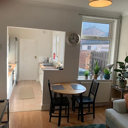 Residential 2 Bed House Near Centre Lincoln
