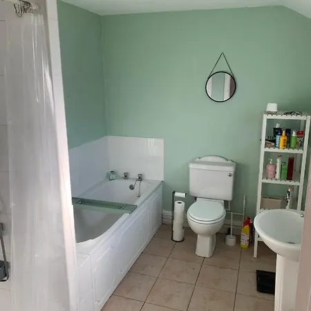 Residential 2 Bed House Near Centre * Lincoln